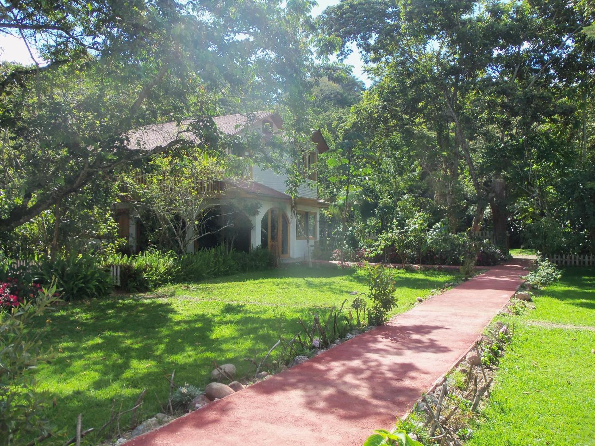 Villa Refugio de Orquídeas Oxapampa Exterior foto