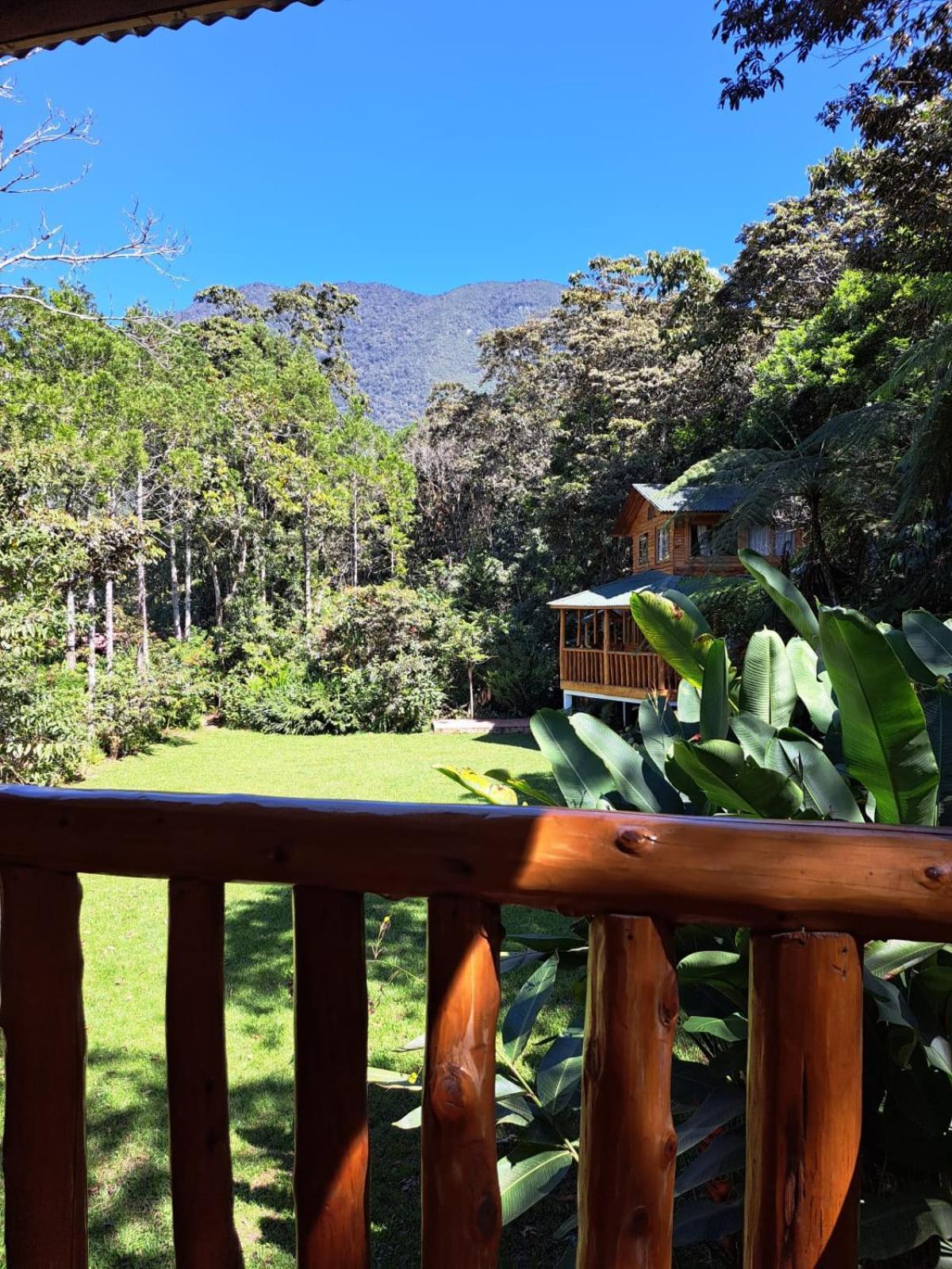 Villa Refugio de Orquídeas Oxapampa Exterior foto