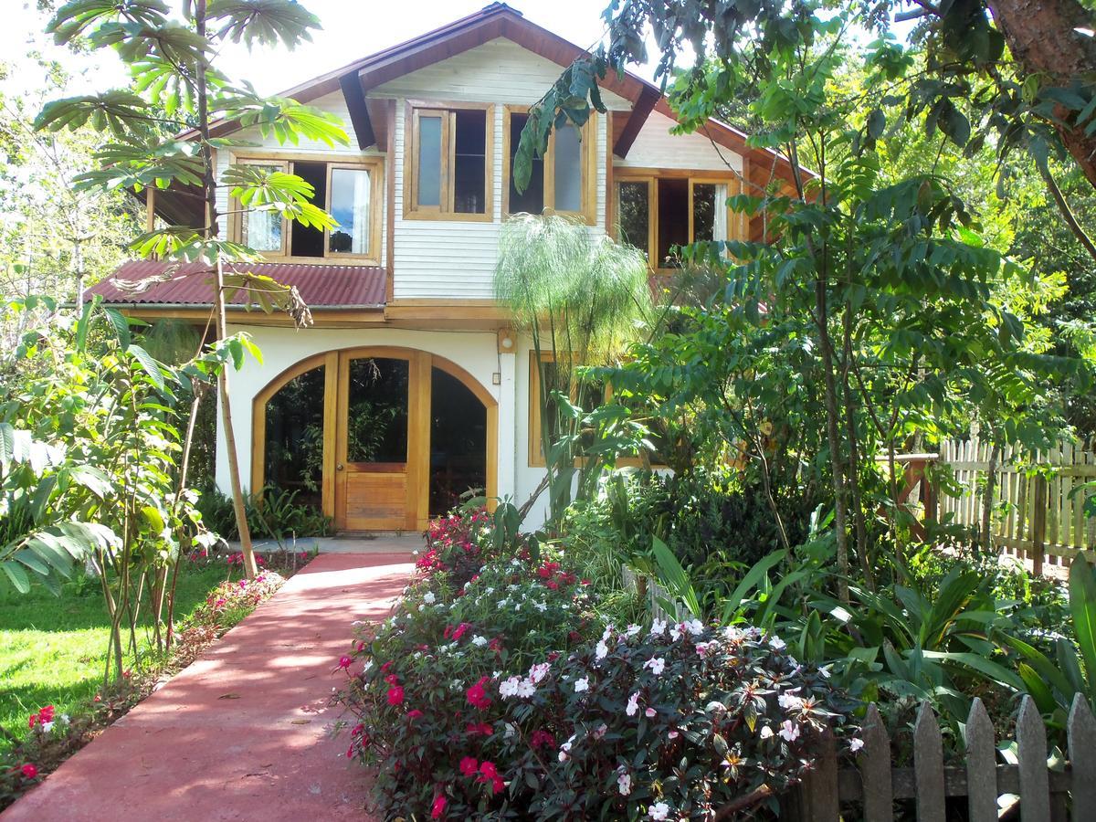 Villa Refugio de Orquídeas Oxapampa Exterior foto